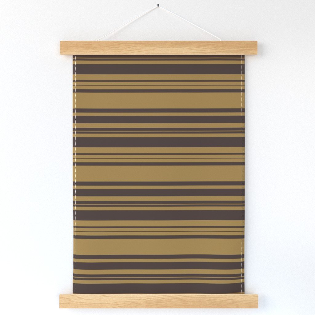 Louis Brown and Tan Dog Coordinate Horizontal Stripes Print Wall Hanging Louis Brown and Tan Dog Coordinate Horizontal Stripes Print Wall Hanging