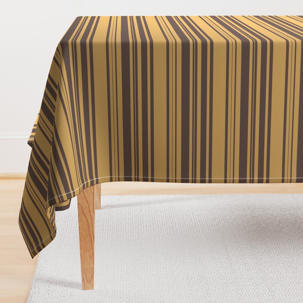 Louis Brown and Tan Dog Coordinate Horizontal Stripes Print Rectangular Tablecloth Louis Brown and Tan Dog Coordinate Horizontal Stripes Print Rectangular Tablecloth