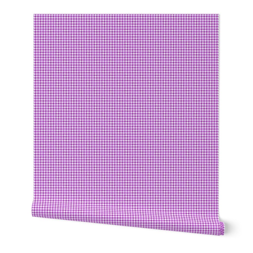 Small Magenta Purple and White Handpainted Houndstooth Check Watercolor Pattern Wallpaper Small Magenta Purple and White Handpainted Houndstooth Check Watercolor Pattern Wallpaper