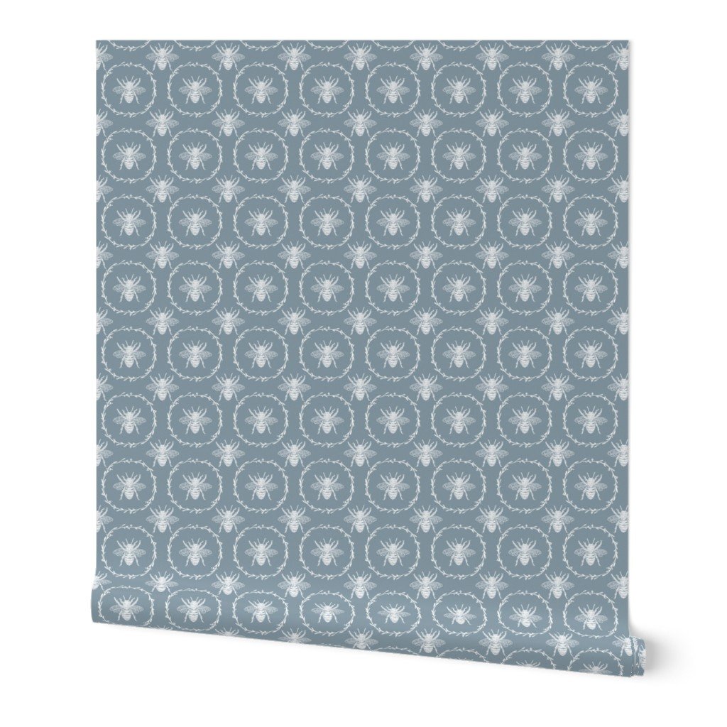 Small French Provincial Bees in Laurel Wreaths in White on Winter Blue Wallpaper Small French Provincial Bees in Laurel Wreaths in White on Winter Blue Wallpaper