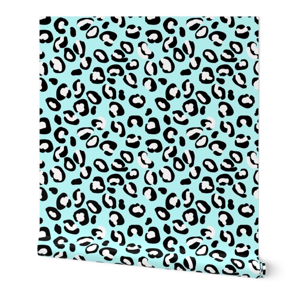 Leopard White Spots on Mint Wallpaper Leopard White Spots on Mint Wallpaper