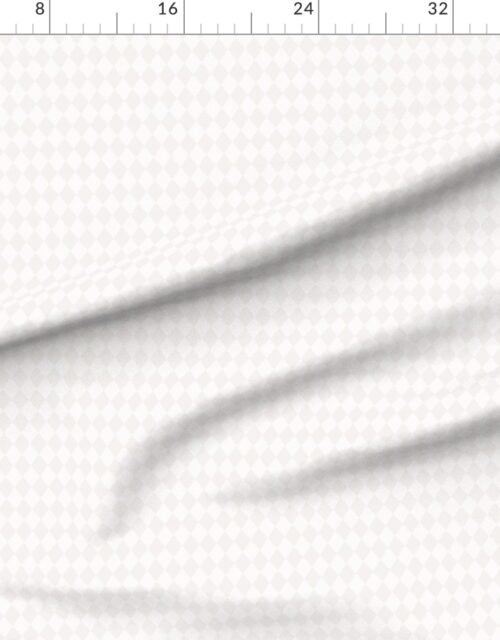 Soft Bone White Diamond Harlequin Check Pattern