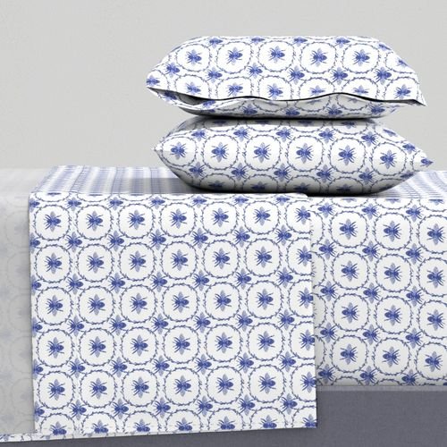Royal Blue Honey Bees in Wreaths Home Decor Collection Home Decor Collection laurel wreath sheet set design