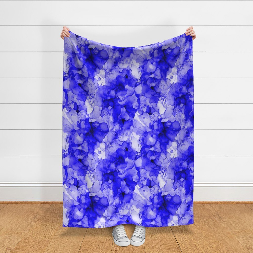 Alcohol Liquid Ink Swirls in Royal Blue Porcelain Glaze Fabric alcohol ink fabric